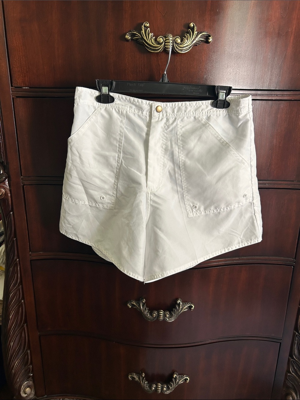 Lina White Women's Bermuda Shorts